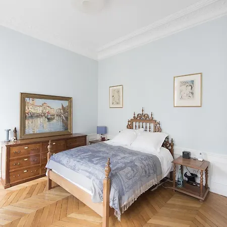 Veeve - Duplex Near Trocadero Apartment Paris