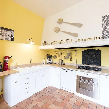 Veeve - Duplex Near Trocadero Apartment