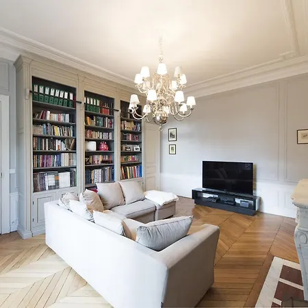Veeve - Duplex Near Trocadero * Paris