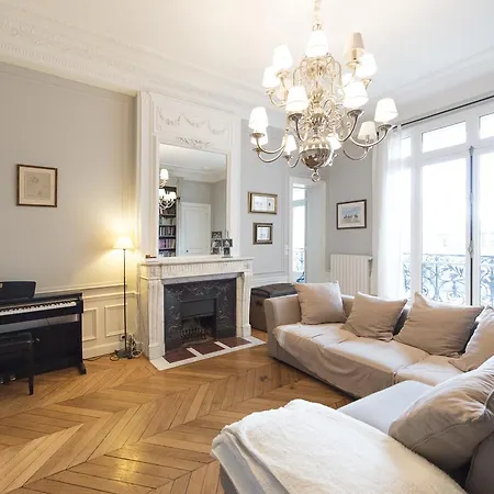 Veeve - Duplex Near Trocadero Apartamento